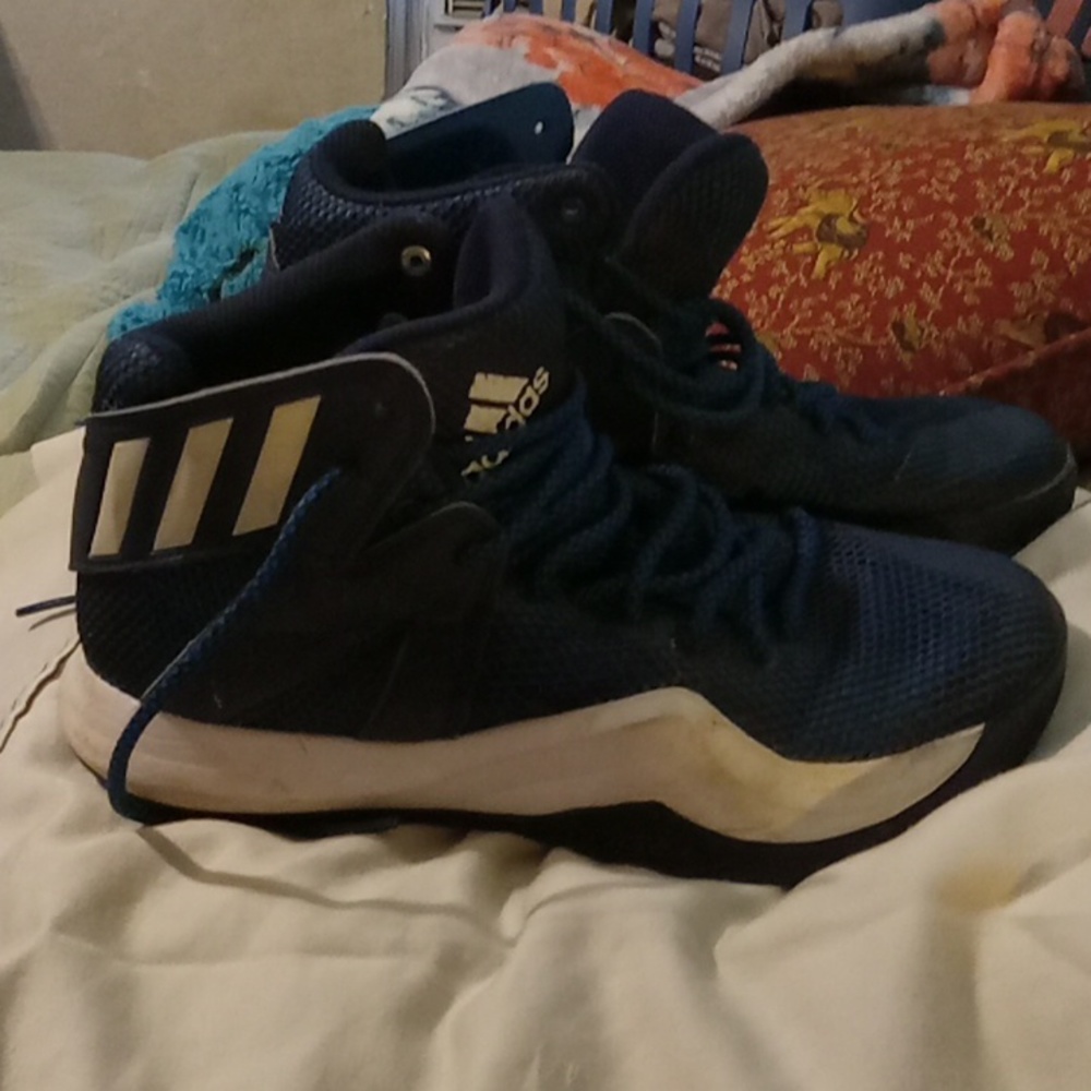 Men's size 7 hi top Adidas